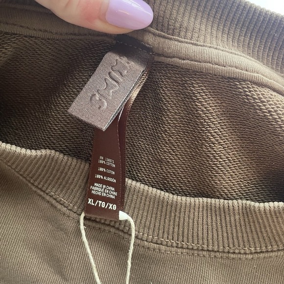 Skims Terry Fleece Relaxed Crewneck Sweater in Oxide Brown Tan Men's Size XL NWT - Picture 6 of 8